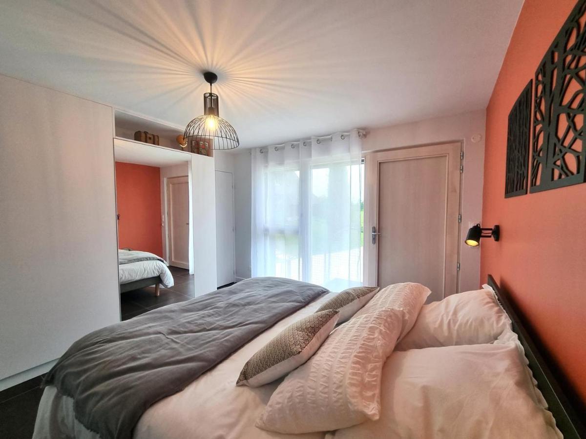 La Cle Des Chaumes Bed & Breakfast Boisset-les-Montrond Exterior photo