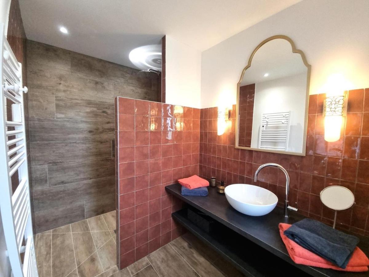 La Cle Des Chaumes Bed & Breakfast Boisset-les-Montrond Exterior photo